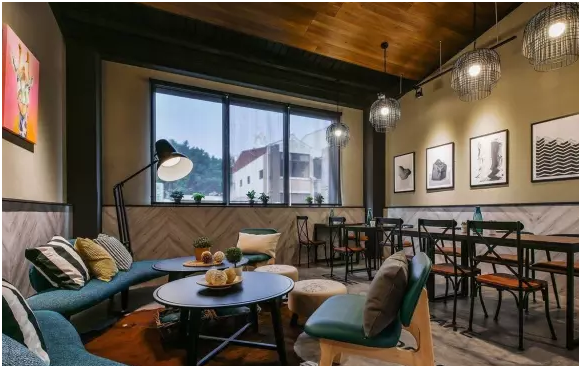 酒店制服設(shè)計(jì)中如何將暖色調(diào)運(yùn)用在酒店制服中 酒店制服設(shè)計(jì)中如何將暖色調(diào)運(yùn)用在酒店制服中